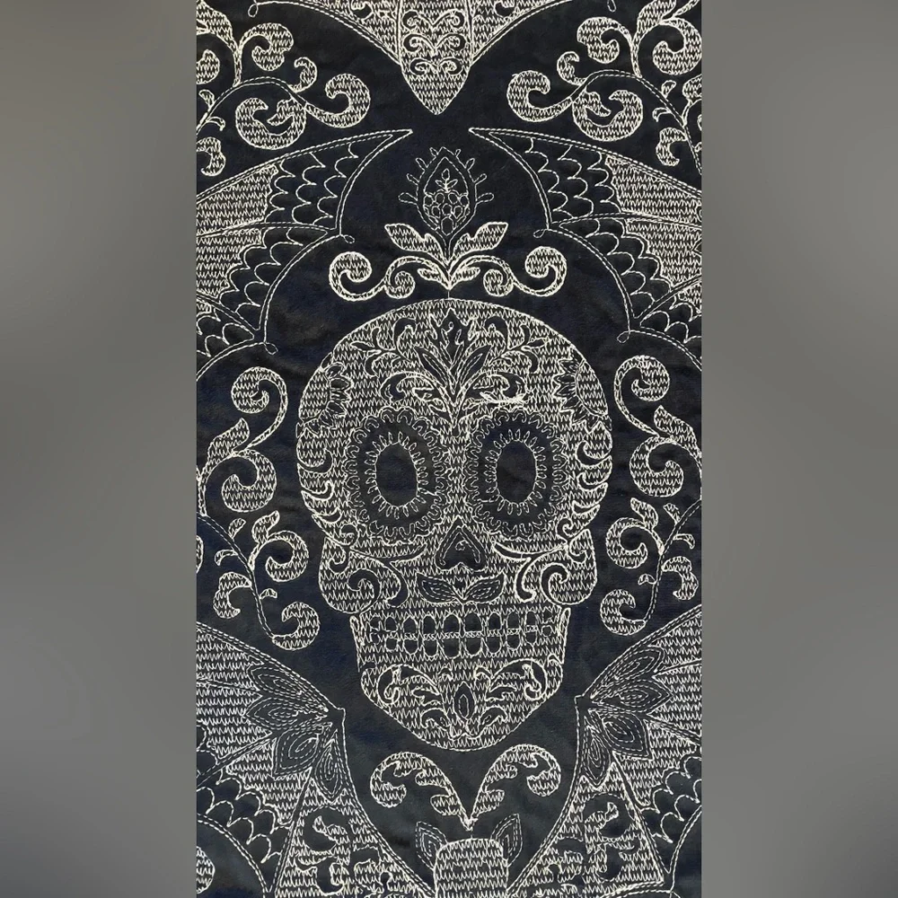 RACHEL ZOE Gothic Skull Bat Embroidered Design Table Runner 14” x 72” NWT
